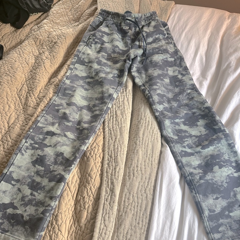 Lululemon sweatpants
